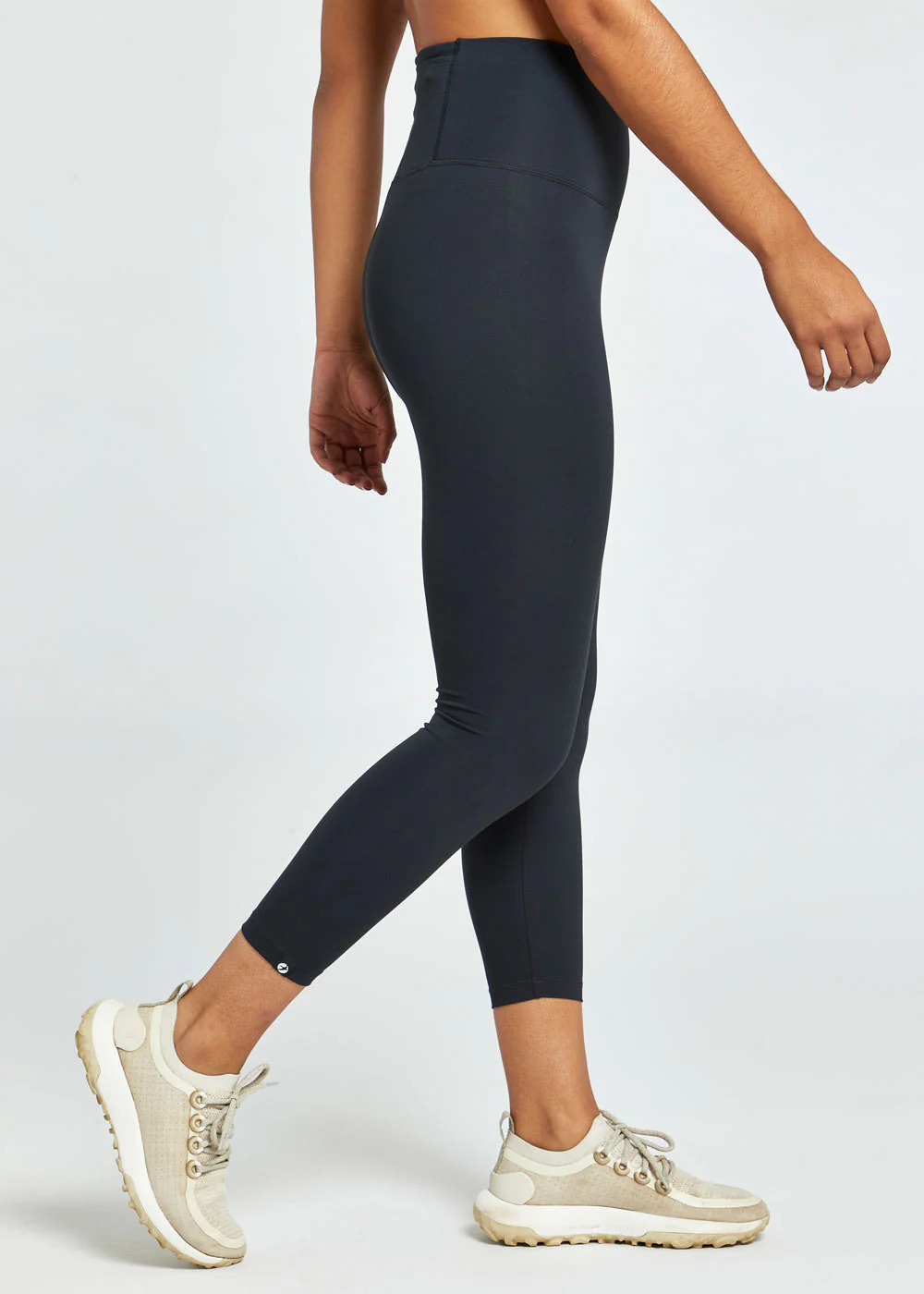 Essential Bird 3/4 Tights - Image 9