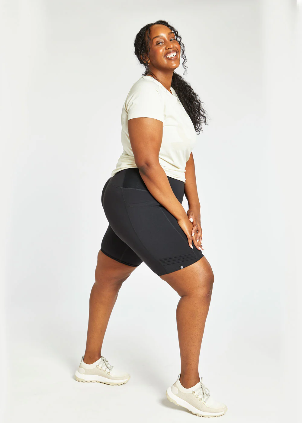Long Pocket Jogger Shorts - Image 14