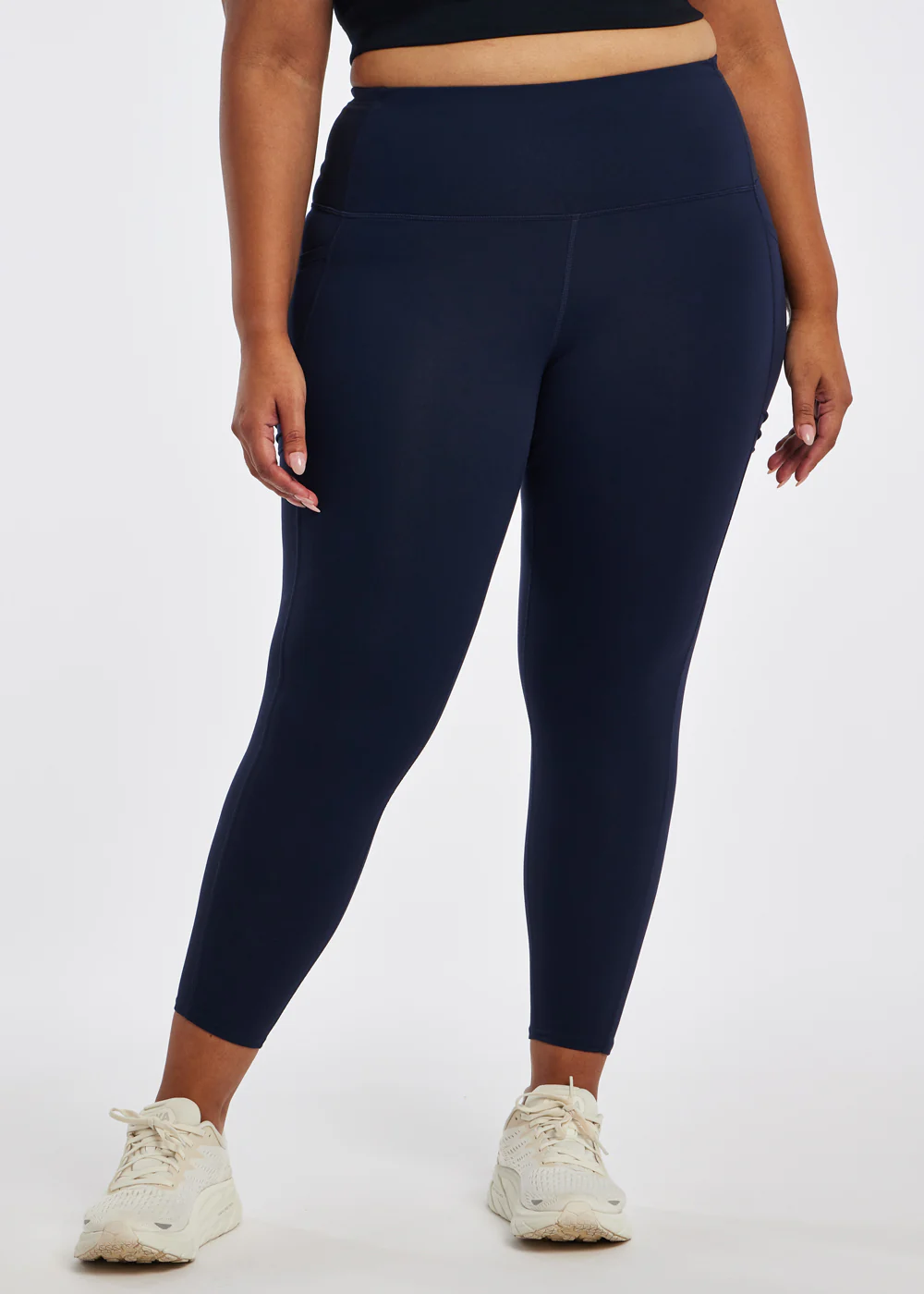 Pocket Jogger 3/4 Tights - Image 17